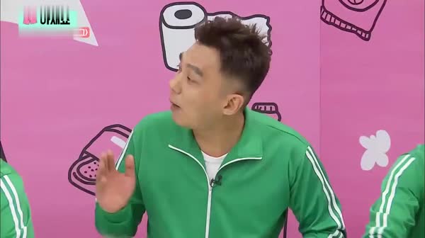彩琳--SM沙龙现场完美调教男M.avi